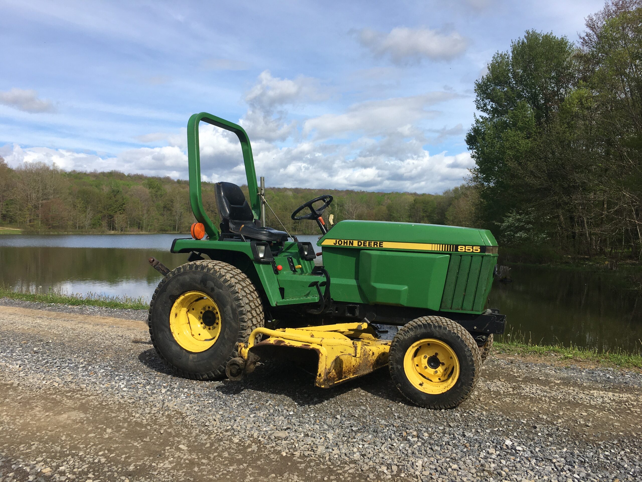 You are currently viewing John Deere 855